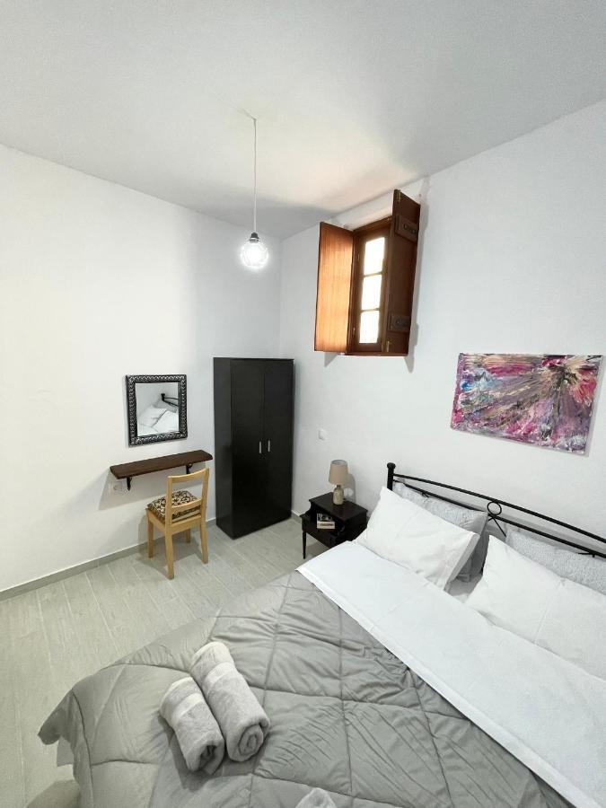 Ritsos Family Apartment Монемвасія Екстер'єр фото